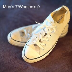 Converse Men's Off-White Sneakers